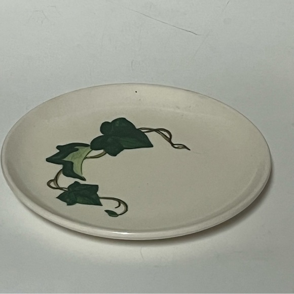 Metlox Poppytrail California Ivy 6.5" Bread and Butter Plates - Picture 5 of 9